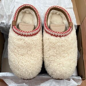 UGG TASMAN MAXI CURLY SLIPPERS